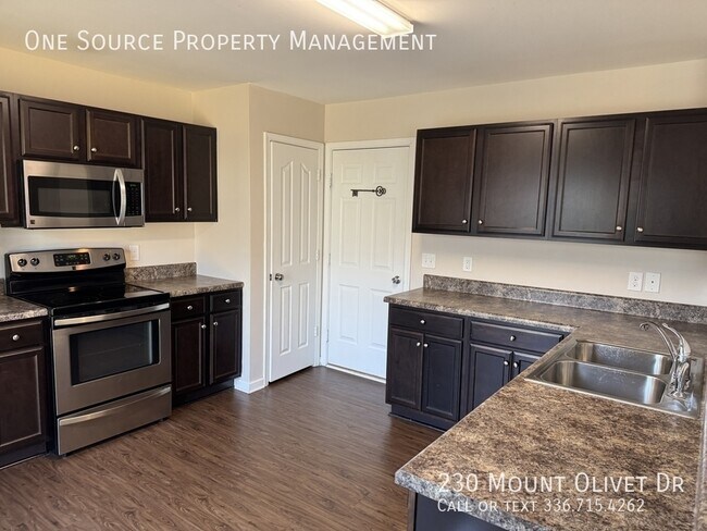 Building Photo - 230 Mount Olivet Dr