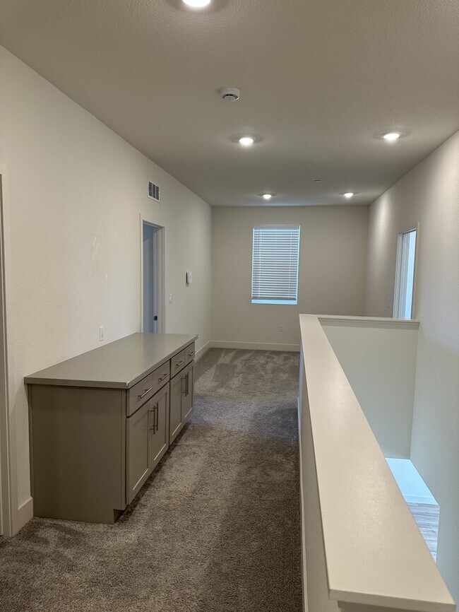 Building Photo - 7329 Umberto Pl