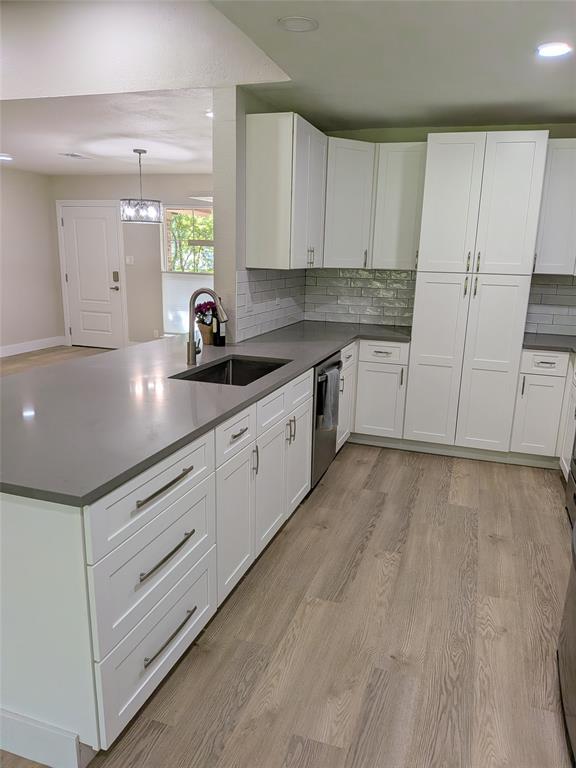 Building Photo - 9705 Marlborough Dr