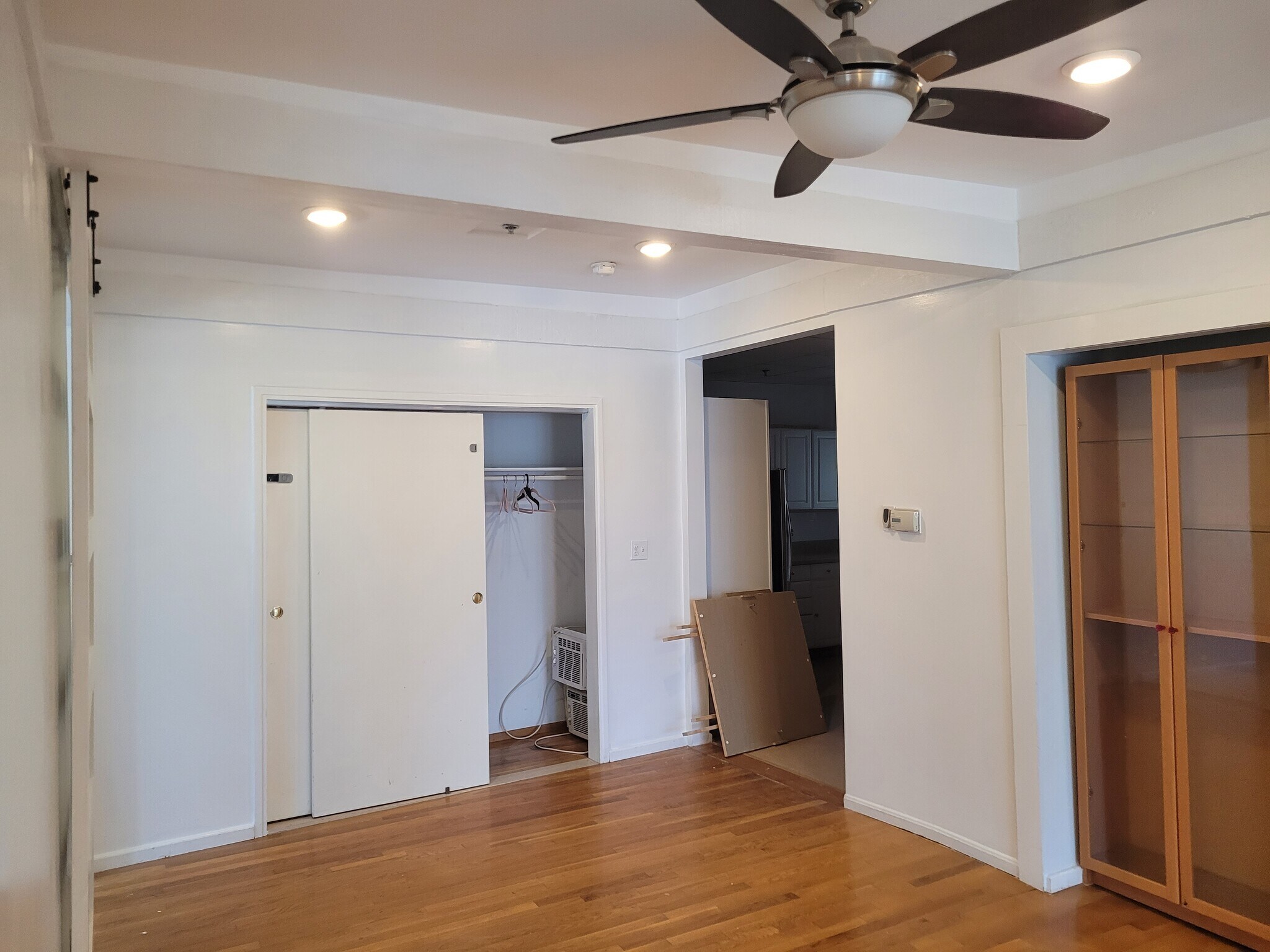 Building Photo - 509 Pleasant St