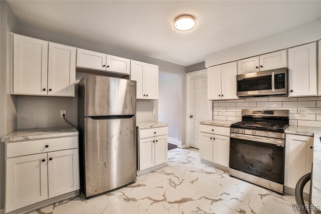 Building Photo - 16 Mesmer Ave
