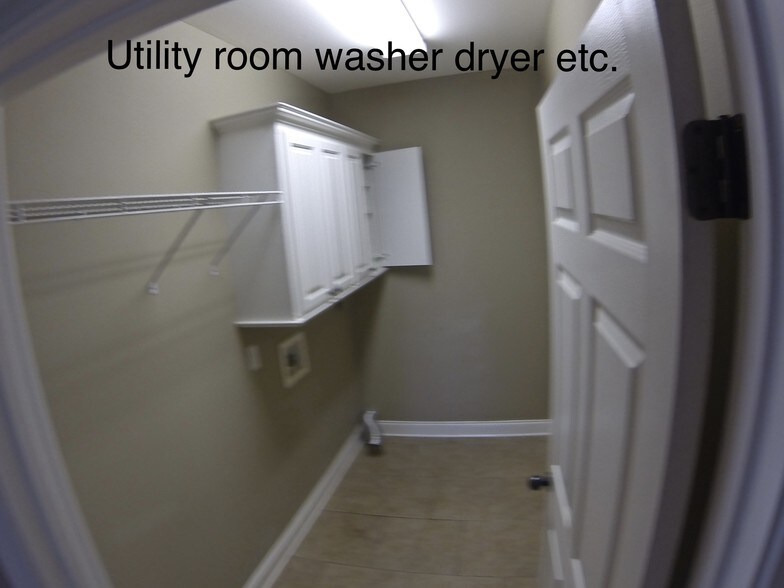 Building Photo - 38035 Post Office Rd