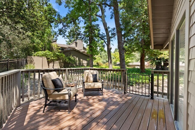 Building Photo - Single Level Luxury Home in Carmichael