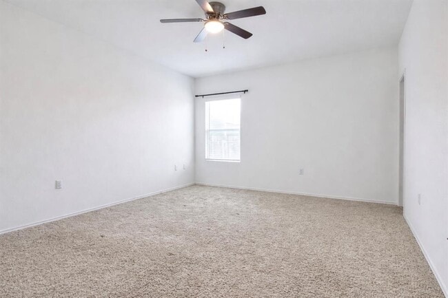 Building Photo - 14301 Sandrock Bnd