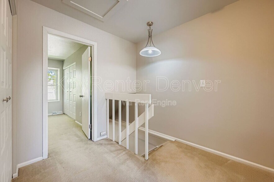Building Photo - 1482 S Pierson St