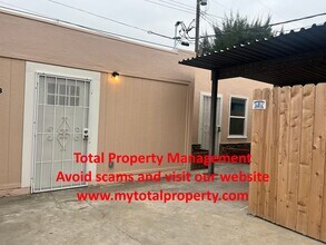 Building Photo - 777 E San Joaquin Ave