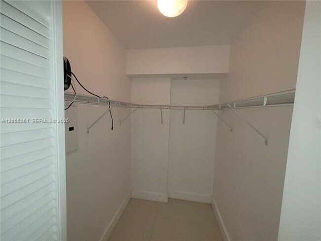 Building Photo - 325 S Biscayne Blvd