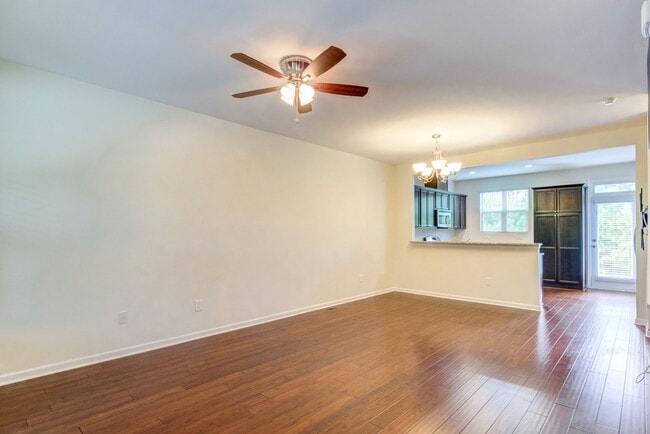 Building Photo - Townhome minutes from Lenovo Center: Available September 10th