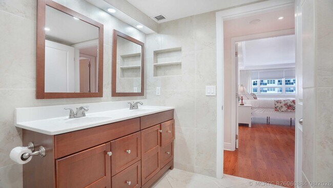 Building Photo - 3430 Galt Ocean Dr