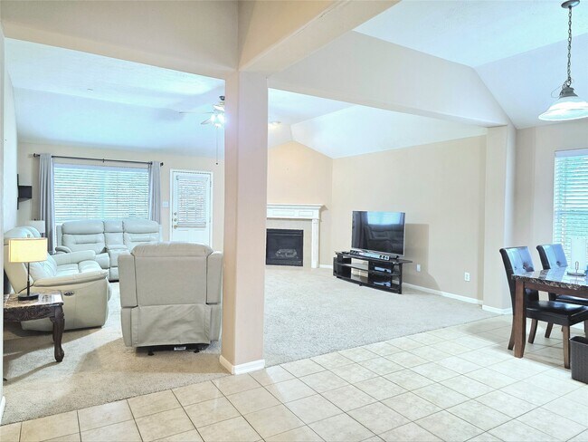 Building Photo - 15222 Heron Meadow Ln