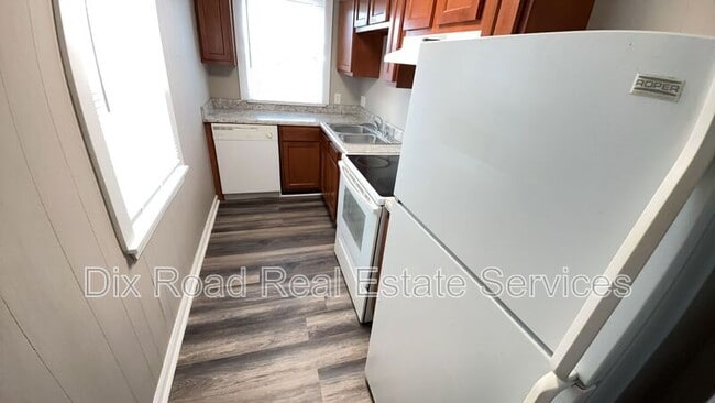 Building Photo - 333 Arlington Ave