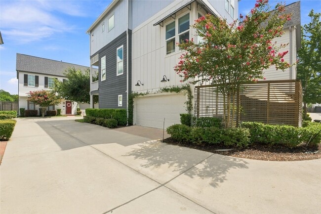 Building Photo - 8653 Green Kolbe Ln