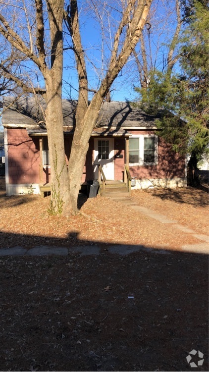 Building Photo - 20 Orchard Dr