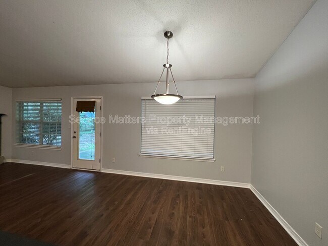 Building Photo - 4742 Spencer Oaks Blvd