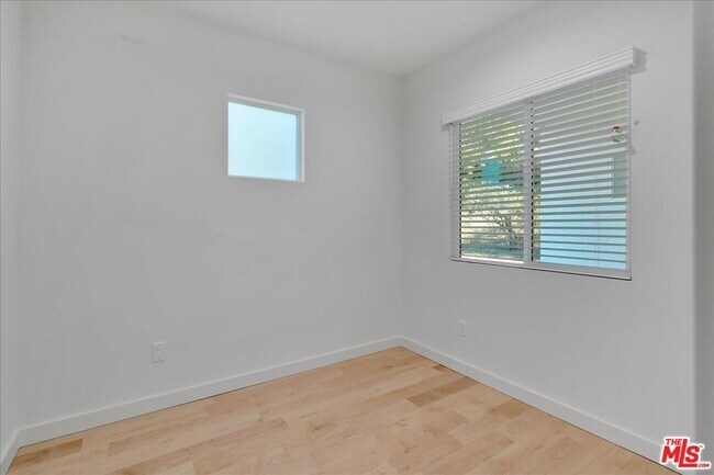 Building Photo - 4862 Adele Ct