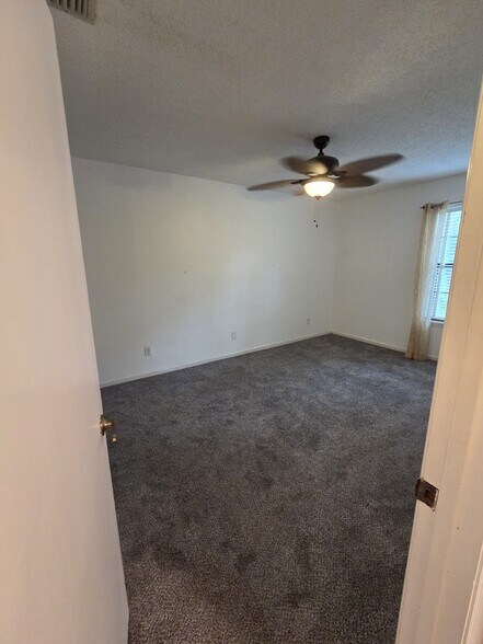 Front Bedroom - 35086 Whispering Oaks Blvd