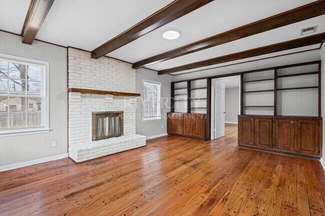 Building Photo - 1738 Willow Wood Ave