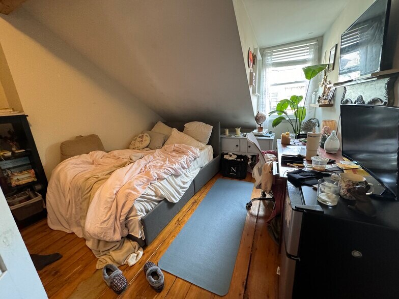 Building Photo - 237 Northampton St