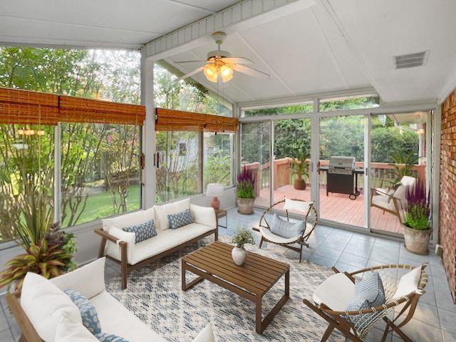 Building Photo - 2711 Fairlane Dr
