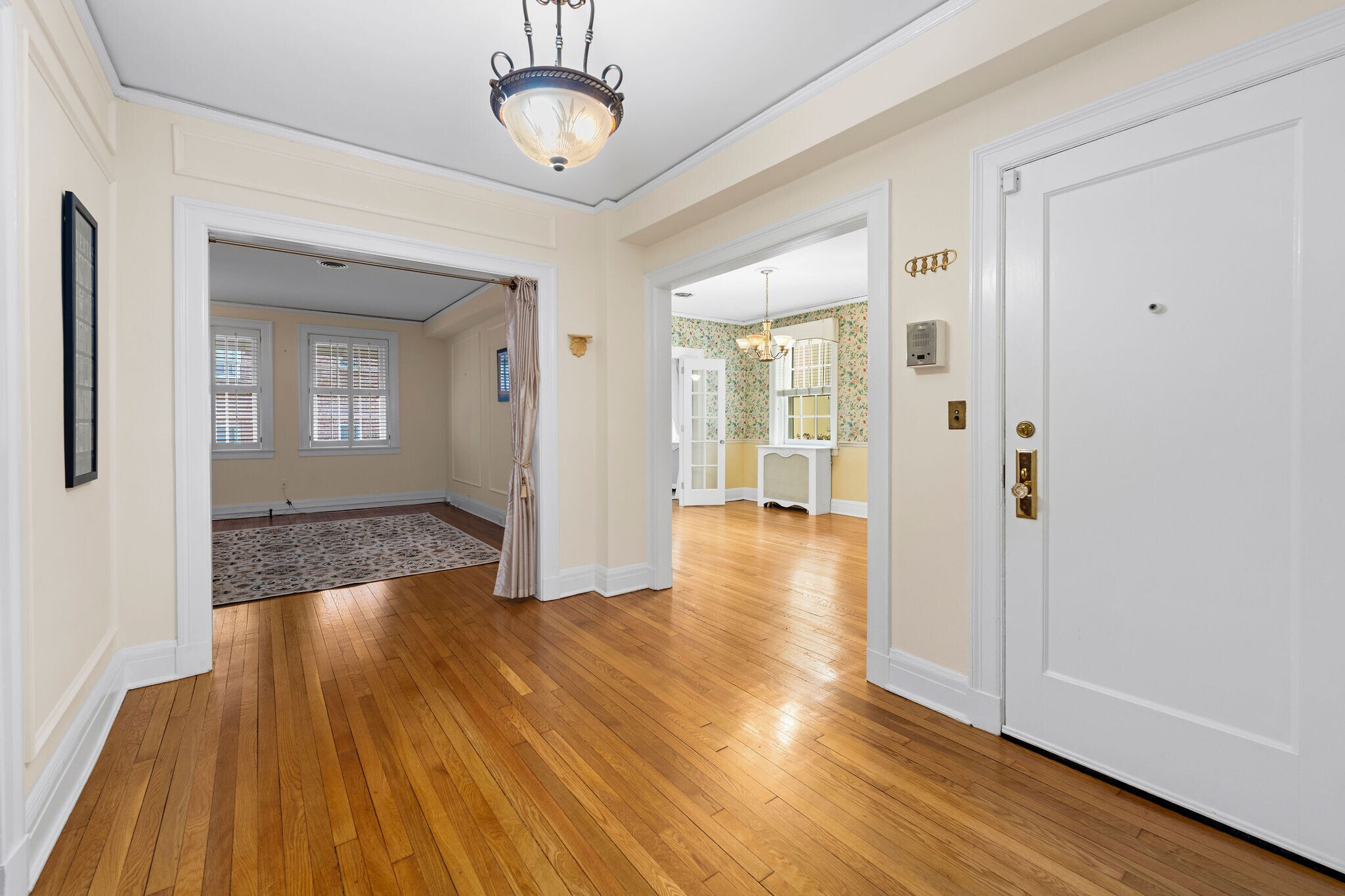 Building Photo - 3401 Greenway