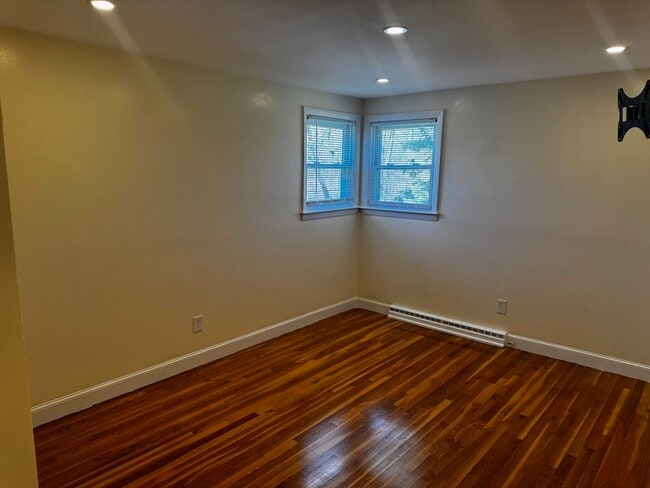 Building Photo - 13 Virginia Cir
