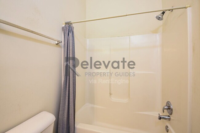 Building Photo - 2914 Port View Ct