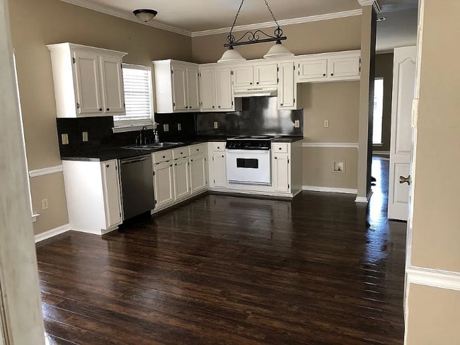 Building Photo - 351 Meadow Crossing Dr