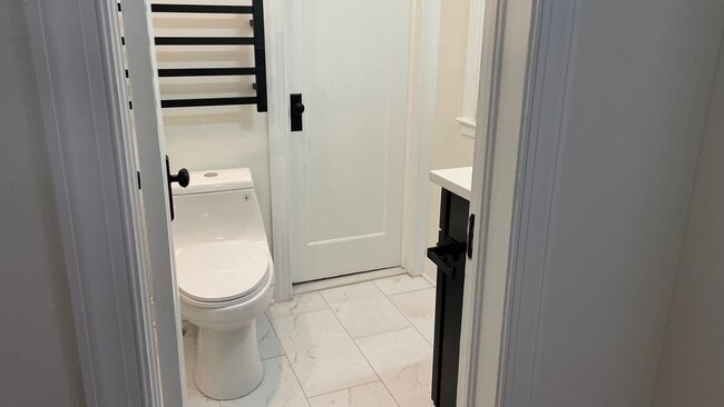 Building Photo - Newly Remodeled 1-Bedroom, 1-Bathroom Near Johns Hopkins University