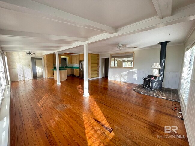 Building Photo - 6621 Purvis Rd