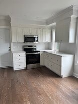 Building Photo - 58 Stonington St