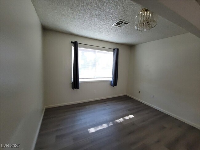 Building Photo - 2784 Belcastro St