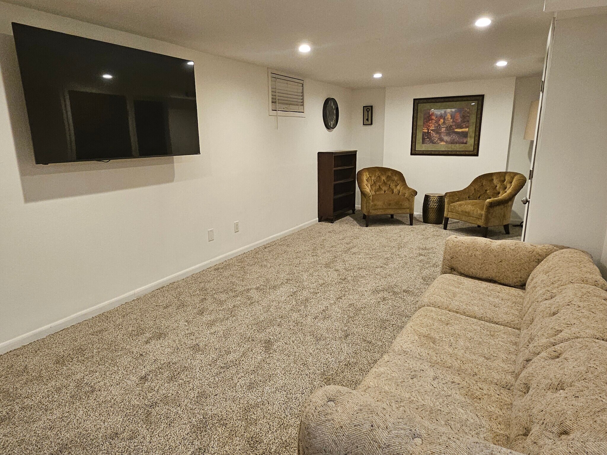Building Photo - 5713 S Elati Way