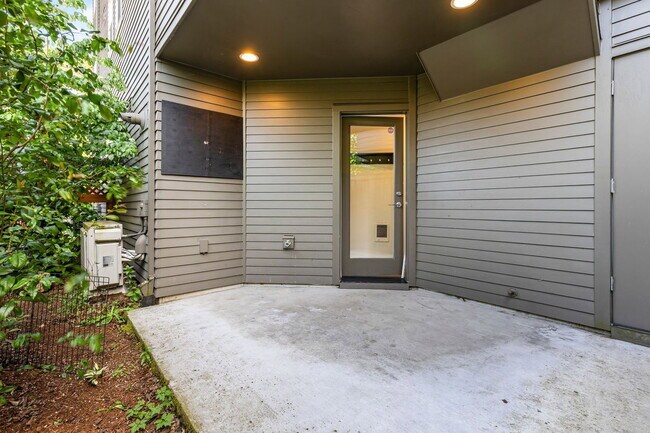 Building Photo - 1217 N Morgan St