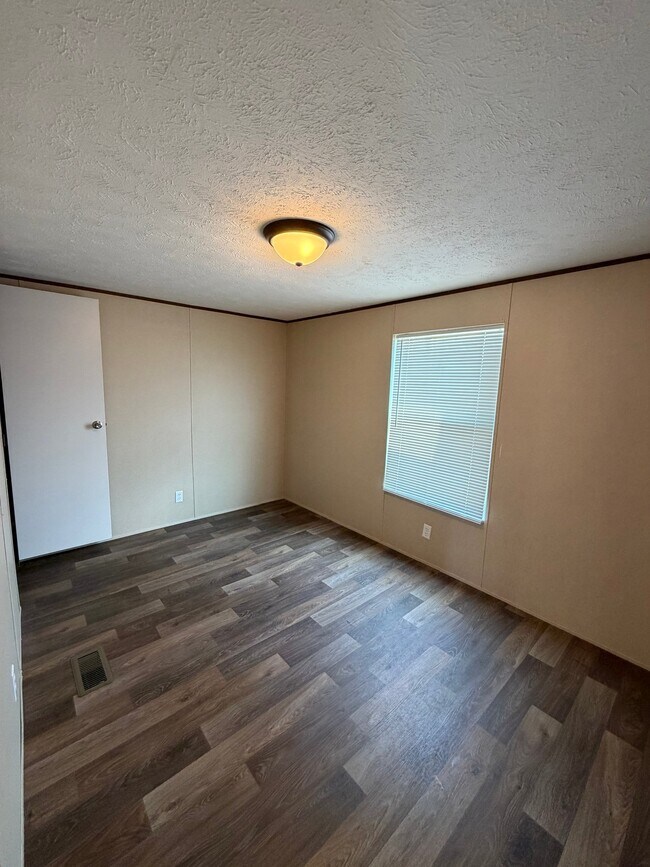 Building Photo - 20 Tylers Cookie Ln
