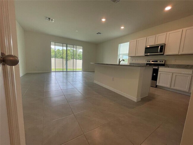 Building Photo - 11127 Crescent Deer Dr