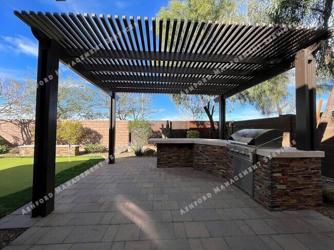 Building Photo - BEAUTIFUL 3 BEDROOM 2 BATHROOM HOME IN PEORIA
