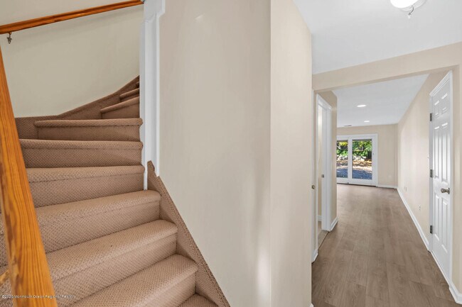 Building Photo - 800 Navesink River Rd