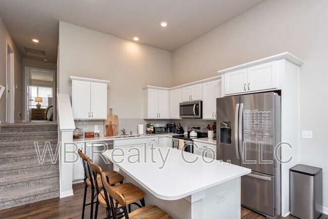 Building Photo - 9750 Turnpoint Dr