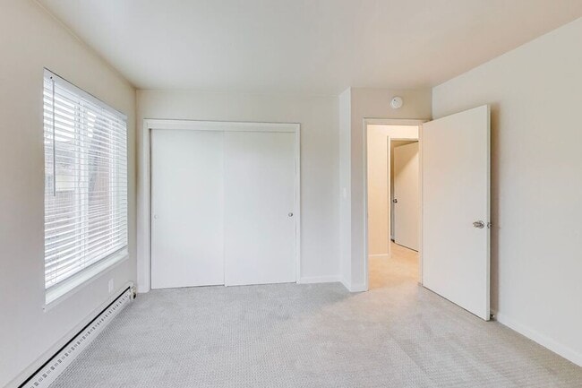 Building Photo - 1279 Ayala Dr