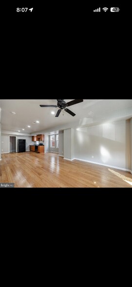 Building Photo - 109 W Logan St