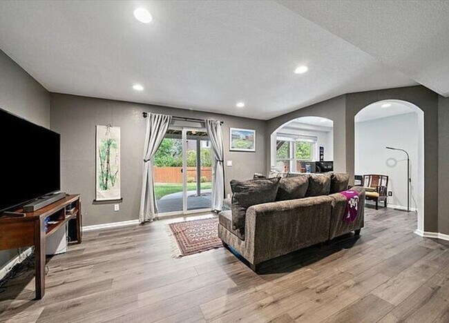 Building Photo - 10654 Apishamore Ct