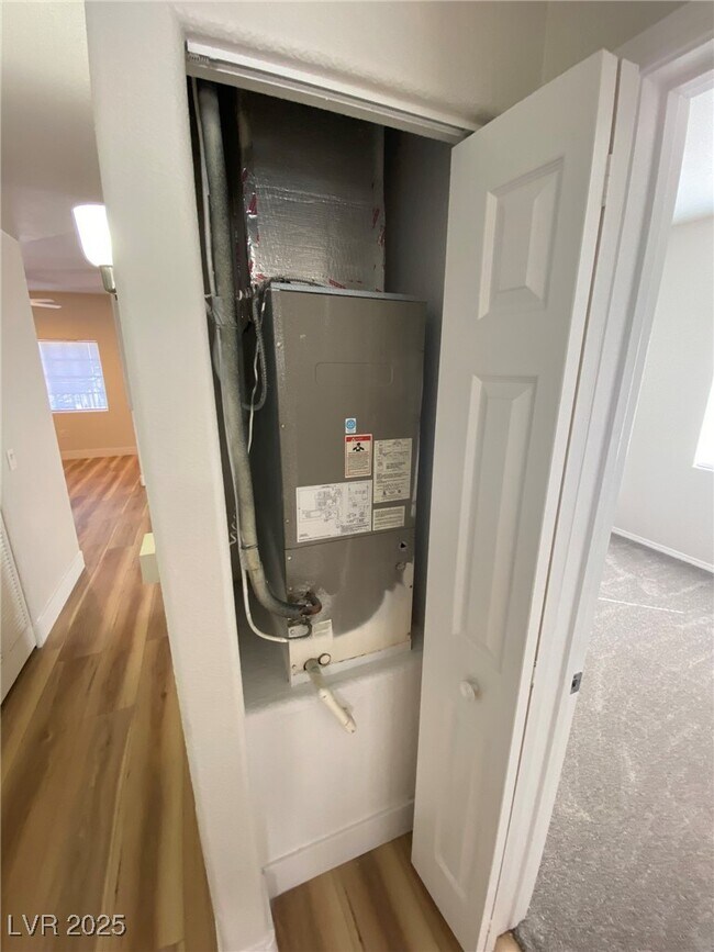 Building Photo - 3318 N Decatur Blvd