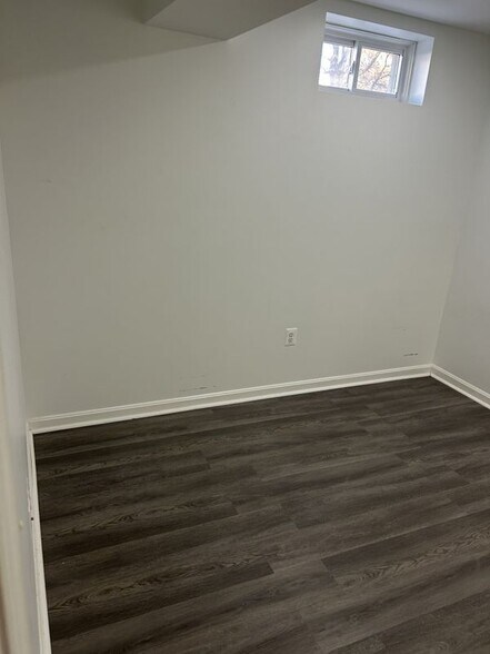 Building Photo - 20573 Breezyhill Dr