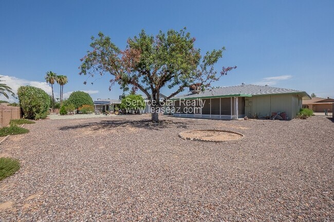 Building Photo - 17230 N Palo Verde Dr
