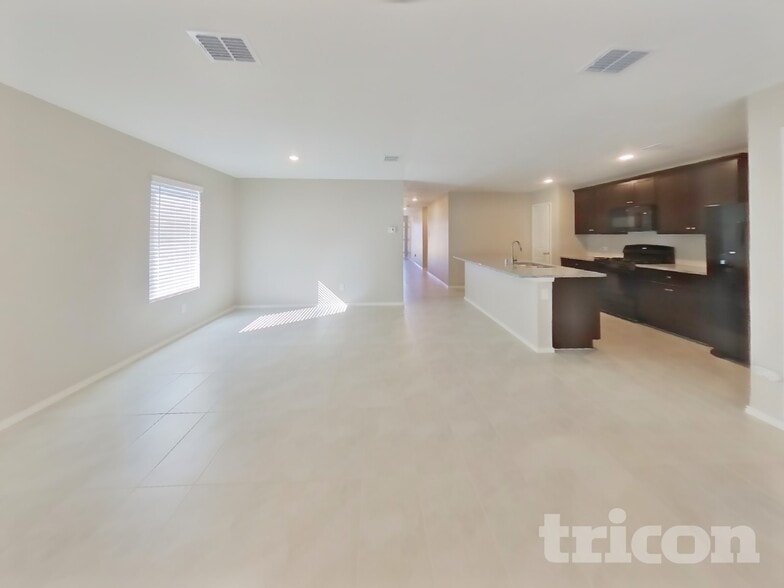 Building Photo - 1717 Claireborne Ct