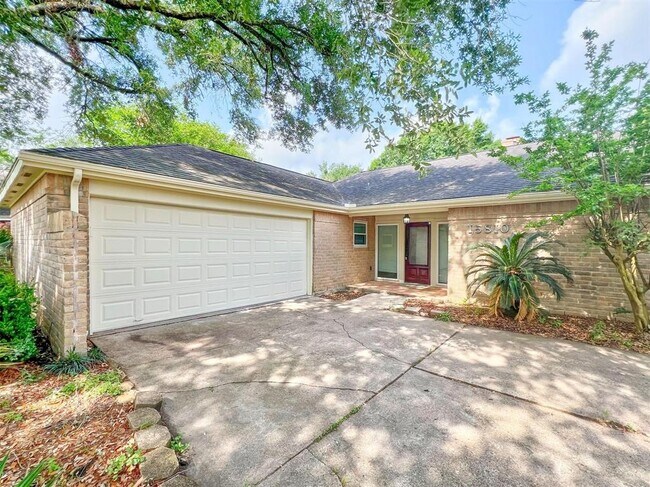 Building Photo - 15810 Stanhope Ct