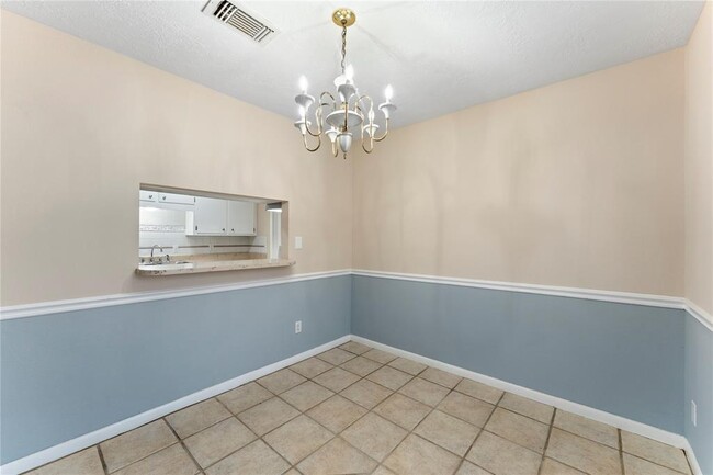 Building Photo - 1326 Kappa St