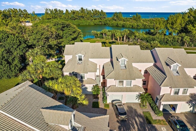 Building Photo - 3902 Fairway Dr N