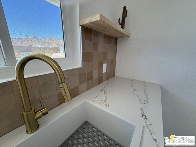 Building Photo - 4742 Ave La Flora Desierta