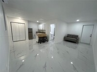 Building Photo - 670X SW 28th Terrace